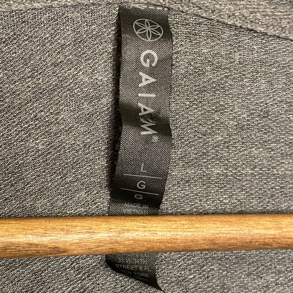 Gaiam short sleeve hoodie yoga dress grey Size LG with pocket - Picture 2 of 10